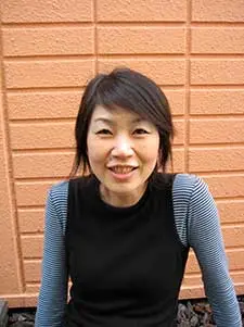 村山　智美